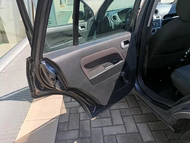 Ford Fusion Fusion 1.4 16V aut. Titanium - Foto 9