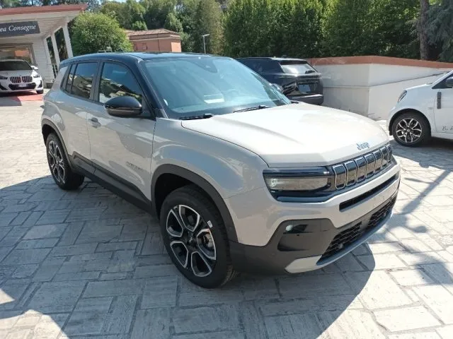 Jeep Avenger 1200 MHEV SUMMIT 110 CV AUTOM BICOLOR PACK WINTER - Foto 2