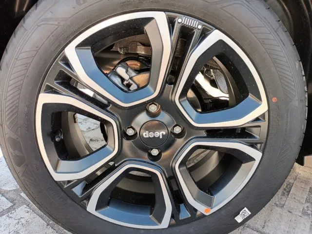 Jeep Avenger 1200 MHEV SUMMIT 110 CV AUTOM BICOLOR PACK WINTER - Foto 13
