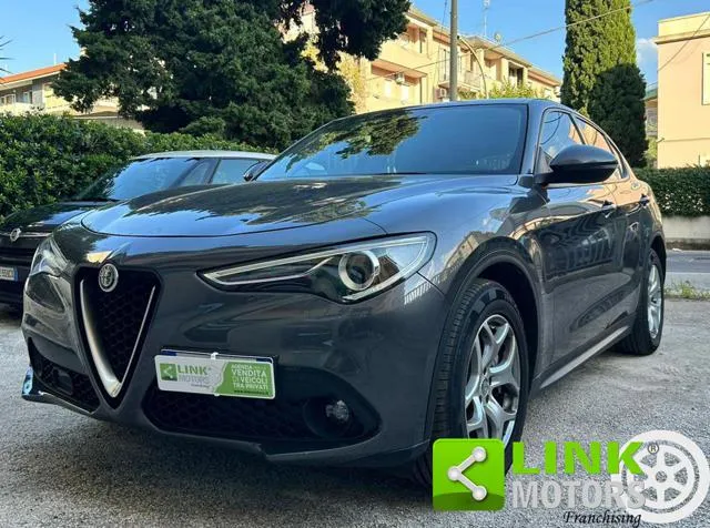 Alfa Romeo Stelvio Stelvio 2.2 T.diesel 190 CV AT8 Q4 Bus. - Foto 1