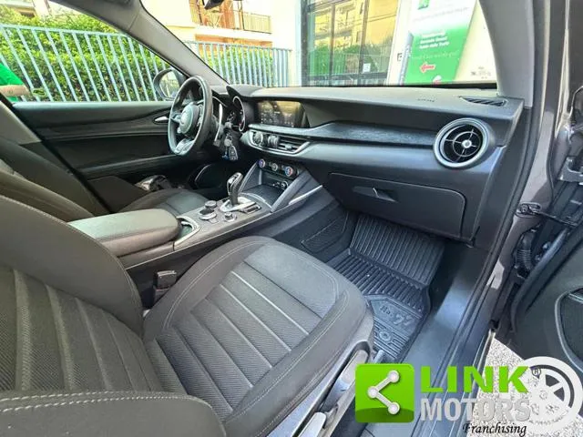 Alfa Romeo Stelvio Stelvio 2.2 T.diesel 190 CV AT8 Q4 Bus. - Foto 4