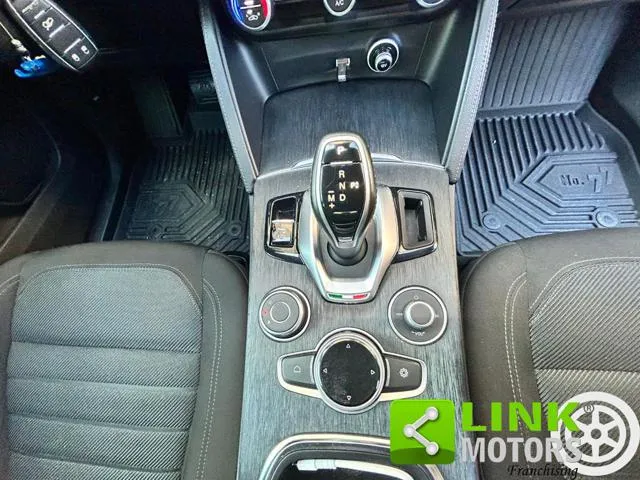 Alfa Romeo Stelvio Stelvio 2.2 T.diesel 190 CV AT8 Q4 Bus. - Foto 11