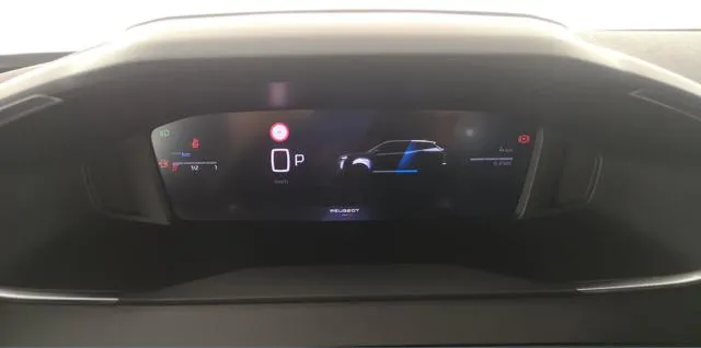 Peugeot 2008 Hybrid 145 e-DCS6 Allure - Foto 8