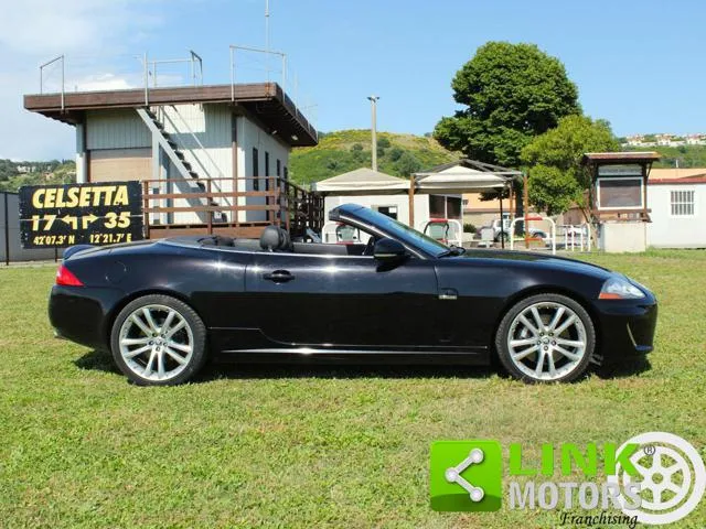 Jaguar XK 5.0 V8 Convertibile / Cerchi 20 / Pelle / Sensori - Foto 2