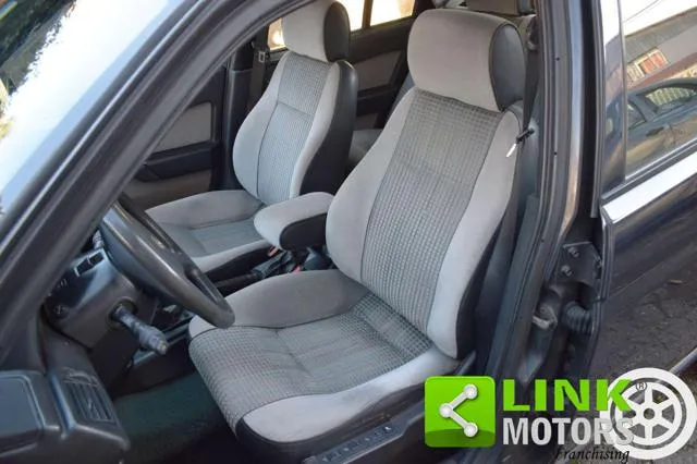 Alfa Romeo 155 155 2.5i V6 - Foto 8