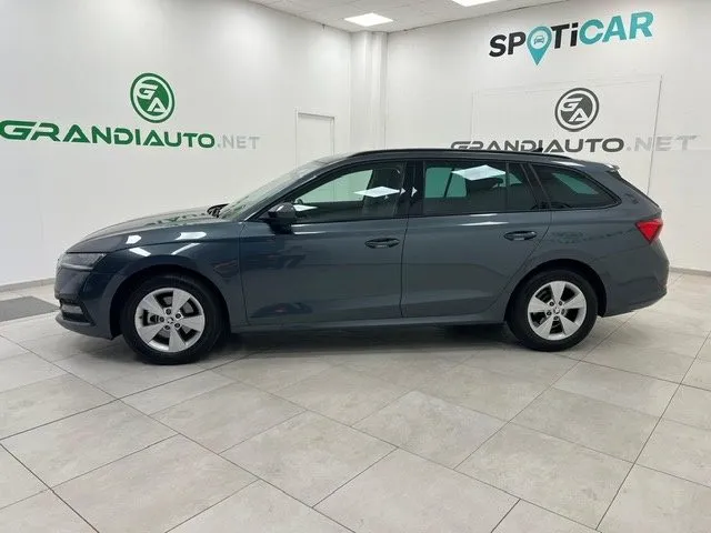 Skoda Octavia IV -  Wagon 1.5 g-tec Executive 130cv dsg - Foto 2