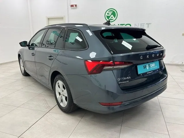 Skoda Octavia IV -  Wagon 1.5 g-tec Executive 130cv dsg - Foto 3