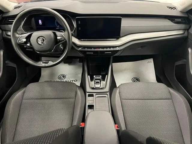 Skoda Octavia IV -  Wagon 1.5 g-tec Executive 130cv dsg - Foto 6