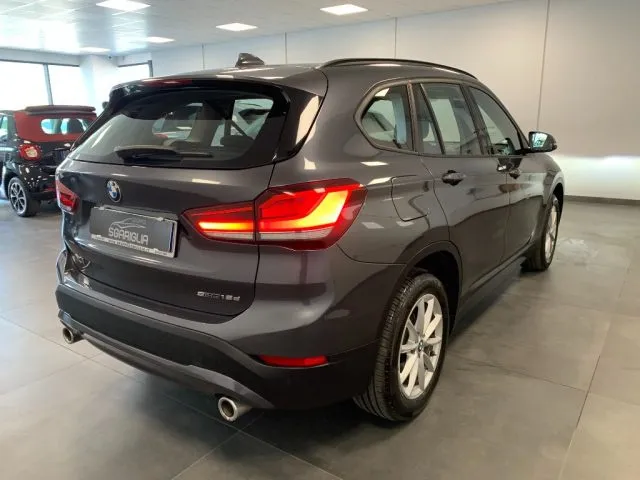 Bmw X1 sDrive 18d xLine Automatico - Foto 6