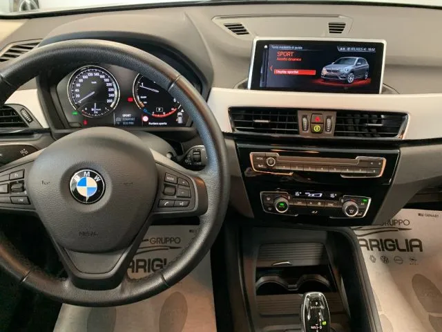 Bmw X1 sDrive 18d xLine Automatico - Foto 10