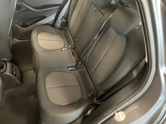 Bmw X1 sDrive 18d xLine Automatico - Foto 14