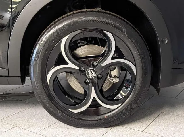 Alfa Romeo Junior 1.2 136 CV Hybrid eDCT6 Speciale - Foto 10