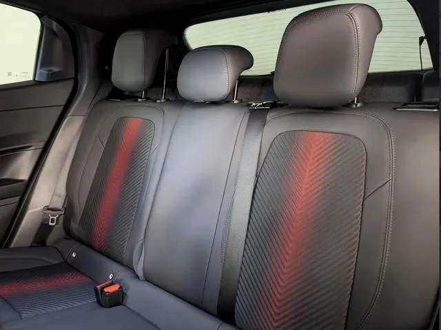 Alfa Romeo Junior 1.2 136 CV Hybrid eDCT6 Speciale - Foto 12