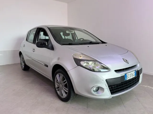 Renault Clio 1.2 16V TCE 100CV 5 porte Luxe - Foto 2
