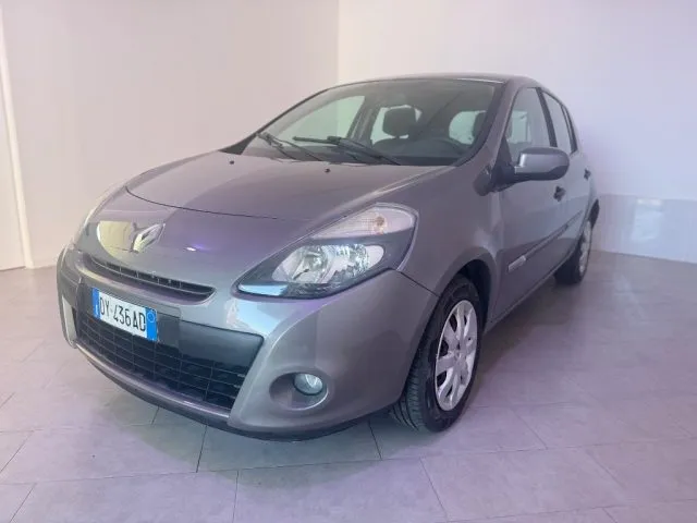 Renault Clio 1.2 16V 5 porte LuxeRY - Foto 3