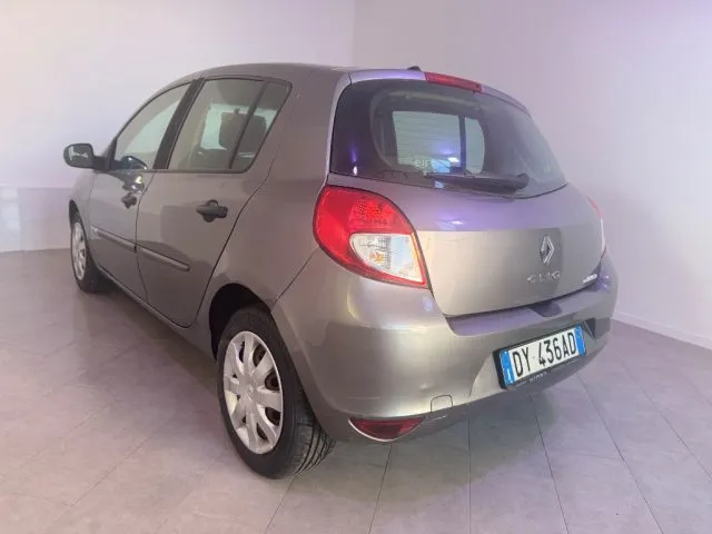 Renault Clio 1.2 16V 5 porte LuxeRY - Foto 5