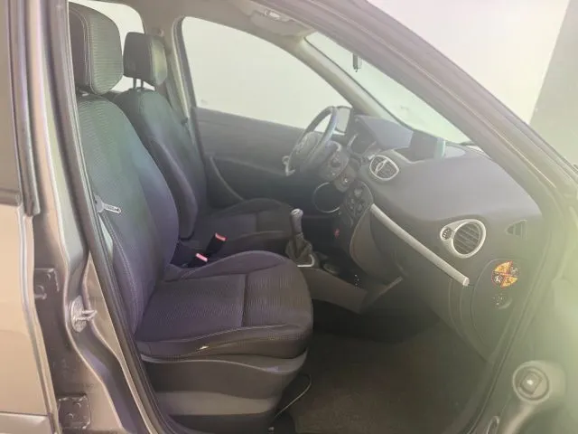 Renault Clio 1.2 16V 5 porte LuxeRY - Foto 7