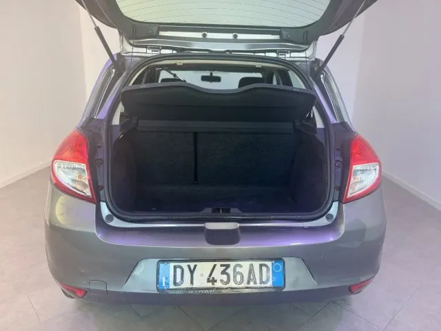 Renault Clio 1.2 16V 5 porte LuxeRY - Foto 11