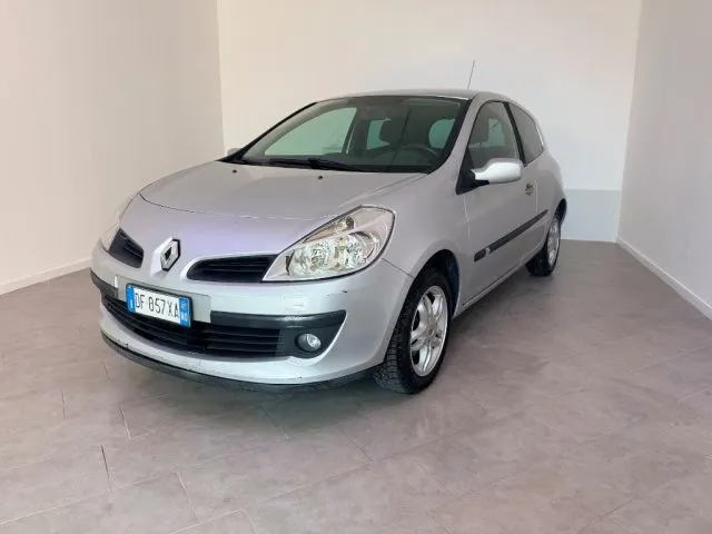 Renault Clio 1.2 16V 3 porte Le Iene - Foto 2