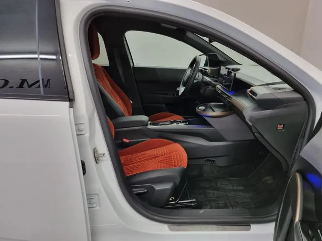 Lancia Ypsilon Hybrid e-DCT LX - Foto 9
