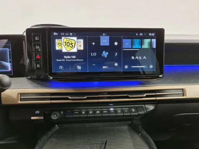 Lancia Ypsilon Hybrid e-DCT LX - Foto 11