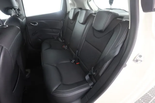 Renault Clio Clio Duel 5P/Sporter 1.5 dCi 75CV S&S Euro6 - Foto 4