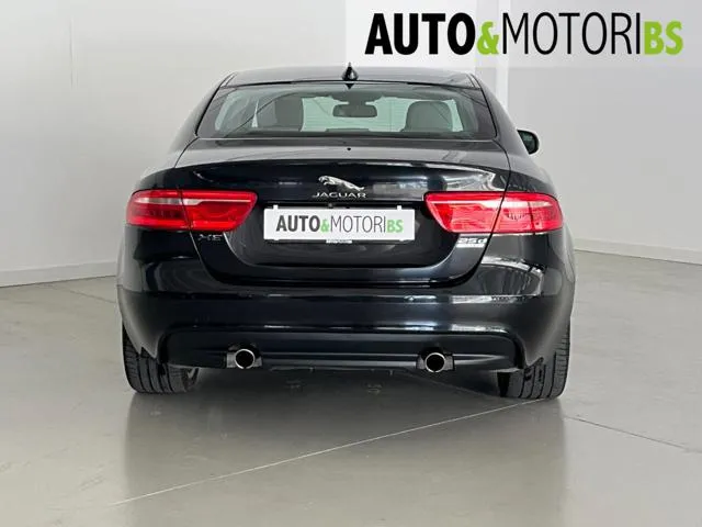 Jaguar XE 2.0 D 240 CV AWD aut. Portfolio - Foto 5