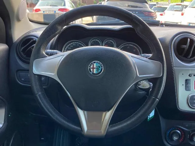 Alfa Romeo MiTo MiTo 1.3 JTDm-2 95 CV S&S Dist. SP - Foto 9