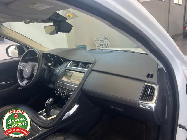 Jaguar E-Pace 2.0D 180 CV AWD aut. HSE - Foto 6