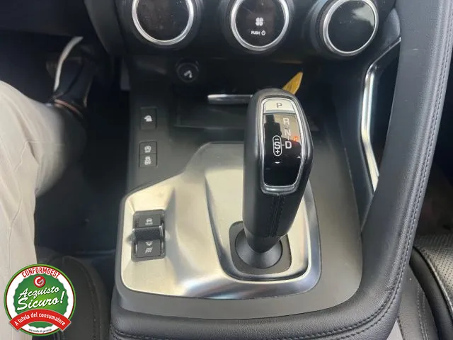 Jaguar E-Pace 2.0D 180 CV AWD aut. HSE - Foto 9