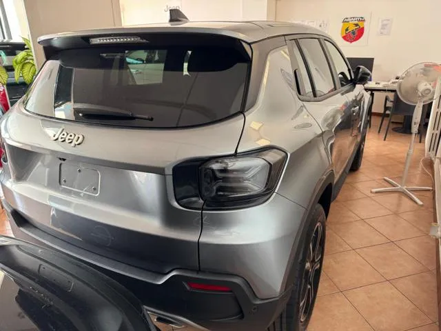 Jeep Avenger 1.2 Turbo 110 CV MHEV Summit - Foto 4