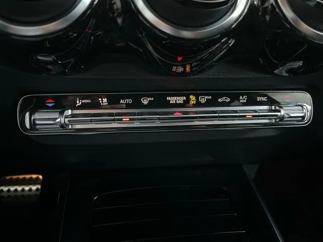 Mercedes-Benz GLB 200 d Automatic Premium - Foto 13