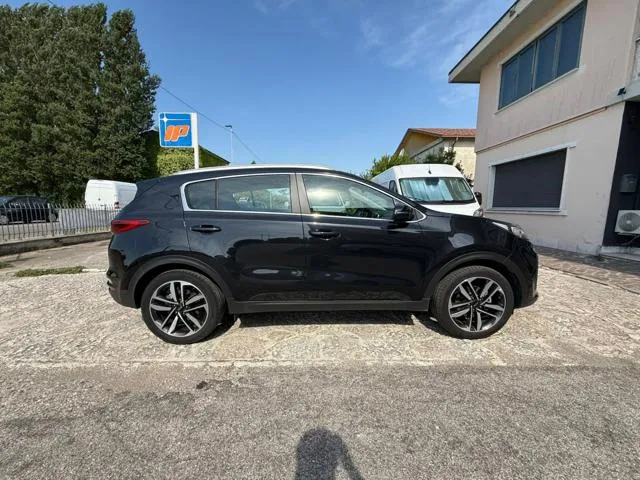 Kia Sportage 1.6 CRDI 136 CV 2WD Mild Hybrid Black Edition - Foto 6