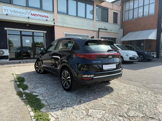 Kia Sportage 1.6 CRDI 136 CV 2WD Mild Hybrid Black Edition - Foto 8