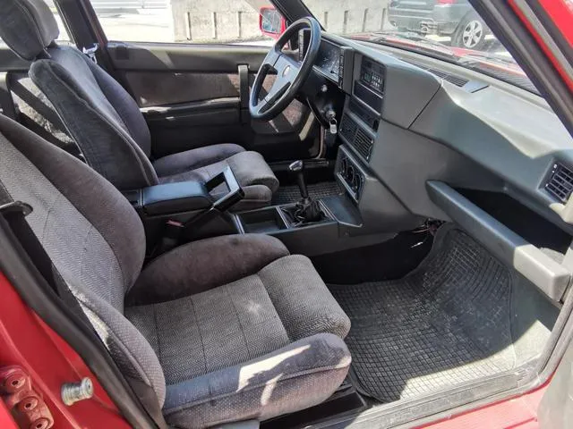 Alfa romeo 75 - dettaglio 11
