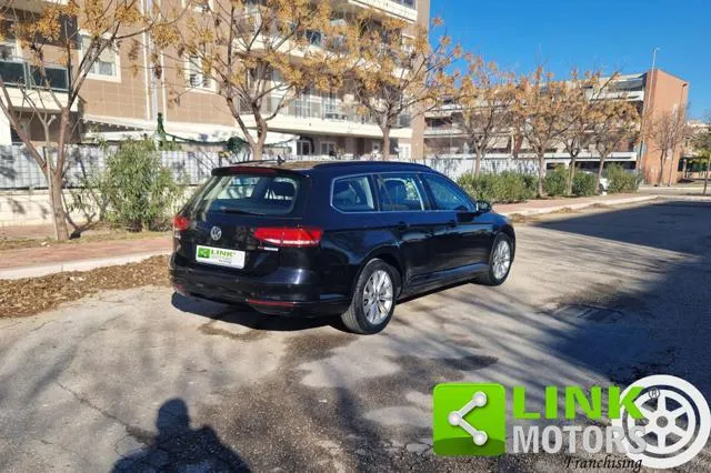 Volkswagen Passat Variant 1.6 TDI Business BlueMotion Technology - Foto 2