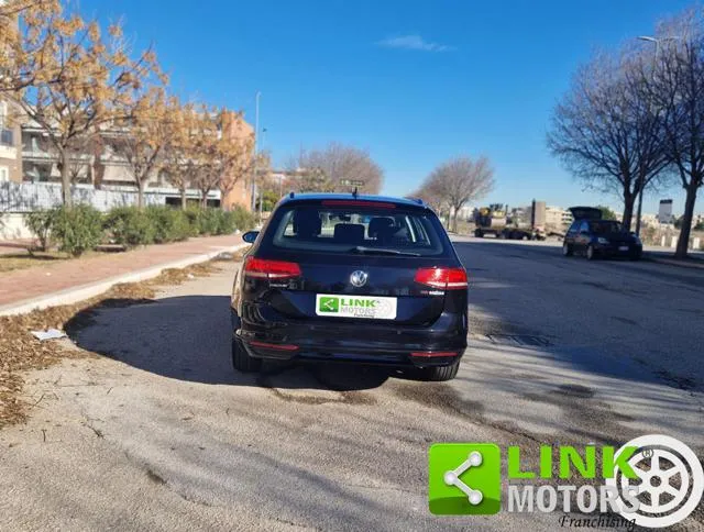 Volkswagen Passat Variant 1.6 TDI Business BlueMotion Technology - Foto 4