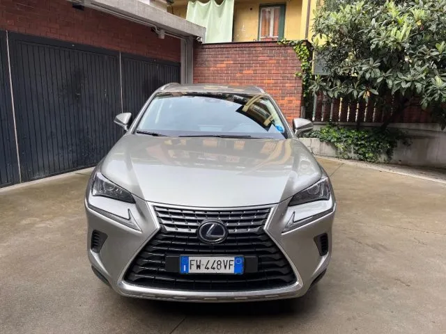 Lexus NX 300 Hybrid 4WD Executive sempre tagliandata - Foto 2