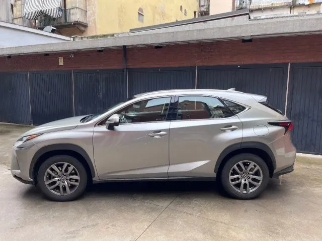 Lexus NX 300 Hybrid 4WD Executive sempre tagliandata - Foto 3