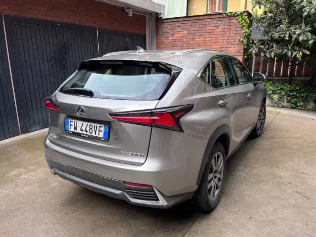 Lexus NX 300 Hybrid 4WD Executive sempre tagliandata - Foto 4