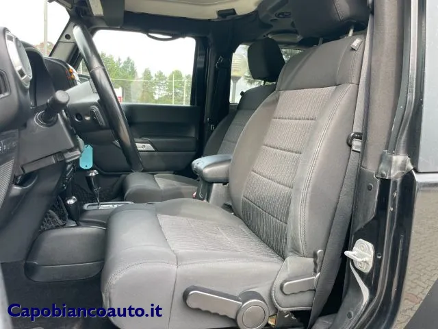 Jeep Wrangler 2.8 CRD DPF RUBICON AUTOMATICO - Foto 10
