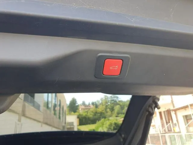Peugeot 3008 Hybrid 136 e-DCS6 GT - Foto 14
