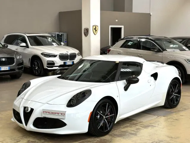 Alfa romeo 4c - dettaglio 1