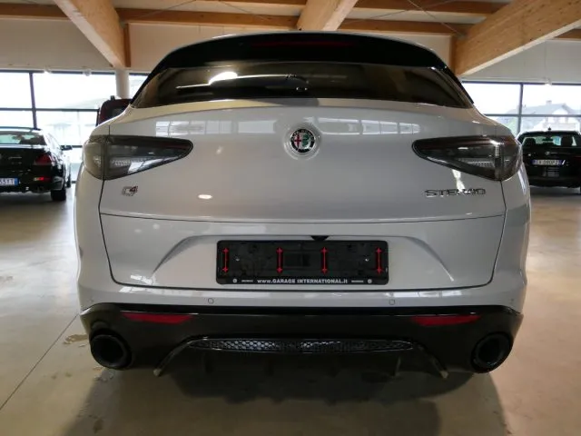 Alfa Romeo Stelvio Stelvio 2.0 Turbo 280 CV AT8 Q4 Veloce - Foto 4