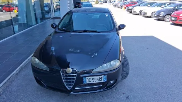 Alfa romeo 147 - dettaglio 2