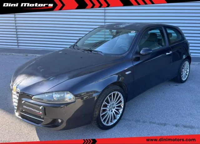 Alfa romeo 147 - dettaglio 9