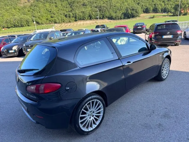 Alfa romeo 147 - dettaglio 13