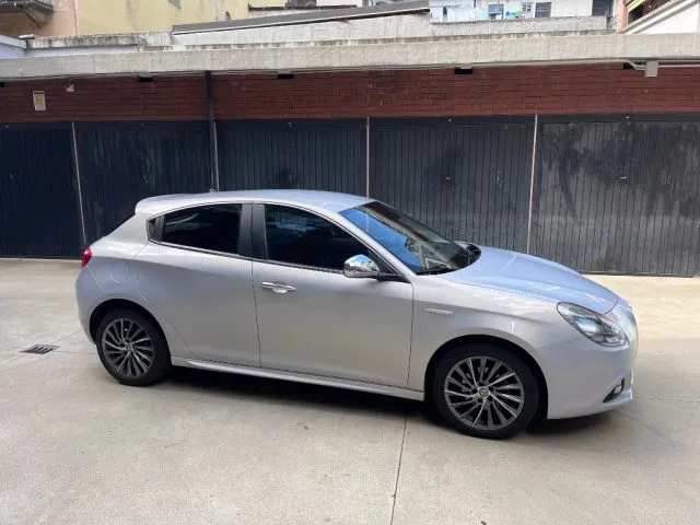 Alfa Romeo Giulietta Giulietta 1.6 JTDm-2 105 CV Distinctive - Foto 9