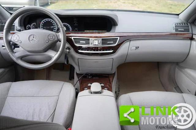 Mercedes-Benz S 500 Avantgarde 5.5 V8 388CV 7G-Tronic - 2010 - Foto 13