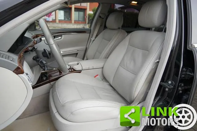 Mercedes-Benz S 500 Avantgarde 5.5 V8 388CV 7G-Tronic - 2010 - Foto 14